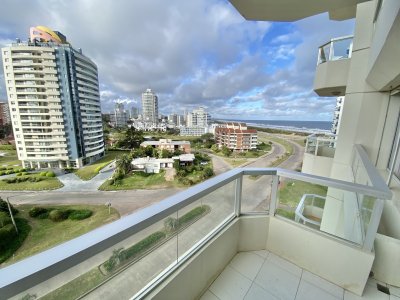 ALQUILER TEMPORAL 1 DORMITORIO Y MEDIO Y 2 BAÑOS BRAVA PUNTA DEL ESTE