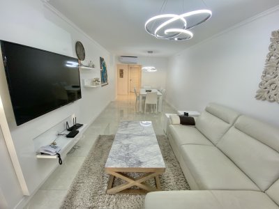 ALQUILER TEMPORAL APARTAMENTO DE 2 DORMITORIOS EN MANSA PUNTA DEL ESTE  - RSP14195A