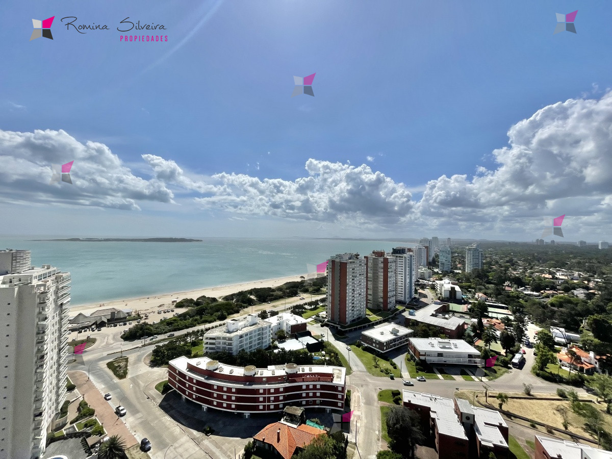 ALQUILER TEMPORARIO DE APARTAMENTO DE 3 DORMITORIOS EN EDIFICIO MIAMI BOULEVARD PUNTA DEL ESTE - RSP12951A