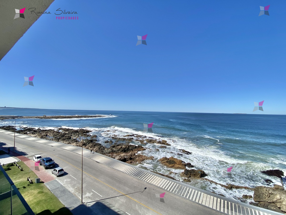 VENTA APARTAMENTO 3 DORMITORIOS - BONAIRE IV - RSP11602A