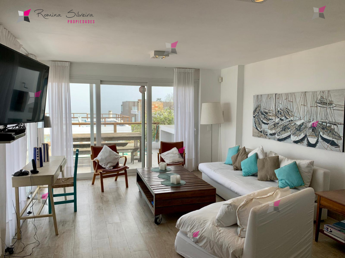 VENTA DE APARTAMENTO DE 4 DORMITORIOS EN MANANTILAES PUNTA DEL ESTE - RSP9130A