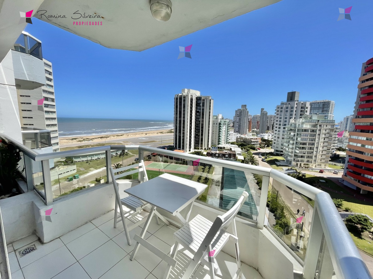ALQUILER TEMPORARIO DE APARTAMENTO DE 1 DORMITORIO EN BRAVA PUNTA DEL ESTE  - RSP12859A