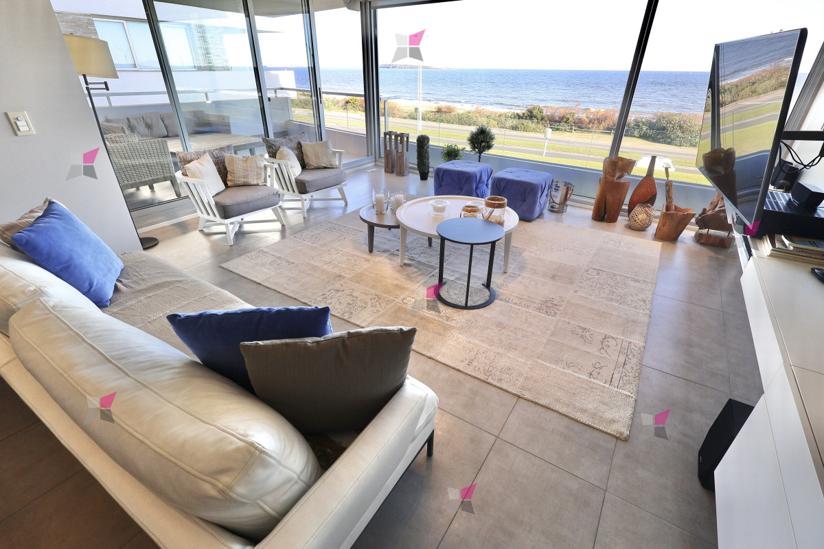 VENTA APARTAMENTO DE 3 DORMITORIOS EDIFICIO LUMIERE - RSP15830A