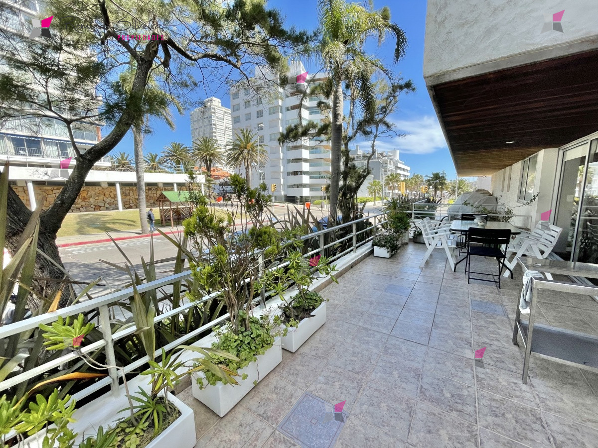 ALQUILER TEMPORAL APARTAMENTO 2 DORMITORIOS PENINSULA PUNTA DEL ESTE - RSP8373A