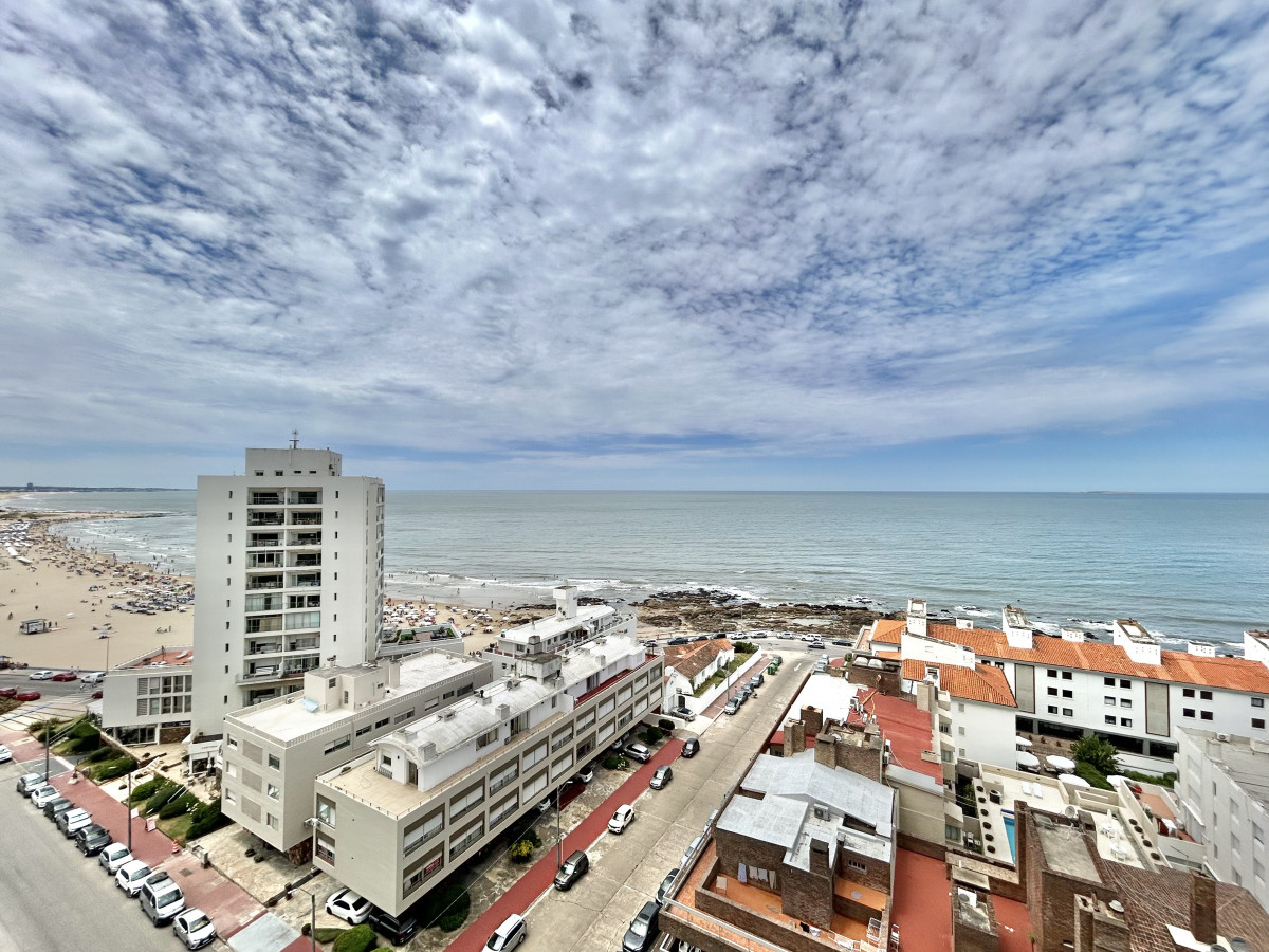 VENTA APARTAMENTO 1 DORMITORIO Y MEDIO EDIFICIO TORRE DEL SOL - RSP16353A