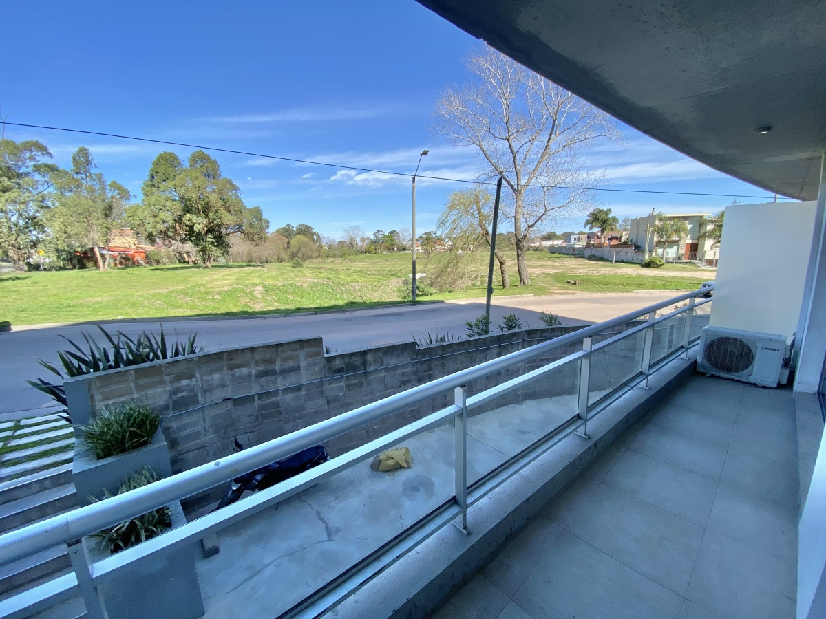 VENTA APARTAMENTO 1 DORMITORIO EDIFICIO LA LOMA - RSP18384A