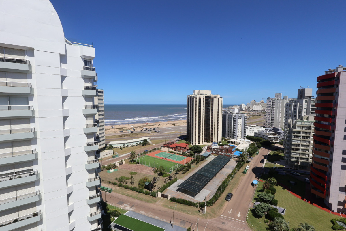 VENTA APARTAMENTO 1 DORMITORIO - TORRE MARINA I - RSP18097A