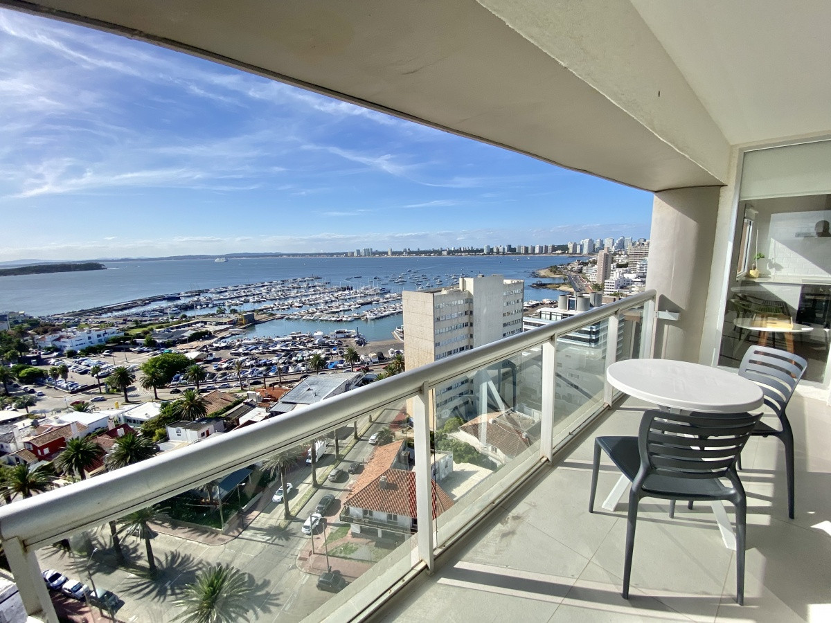 APARTAMENTO EN VENTA 3 DORMITORIOS 2 BAÑOS EN TORRE PLAZA - RSP6448A