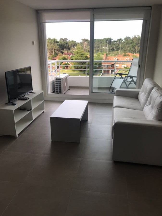 VENTA APARTAMENTO 1 DORMITORIO AV ROOSEVELT PUNTA DEL ESTE - RSP8255A