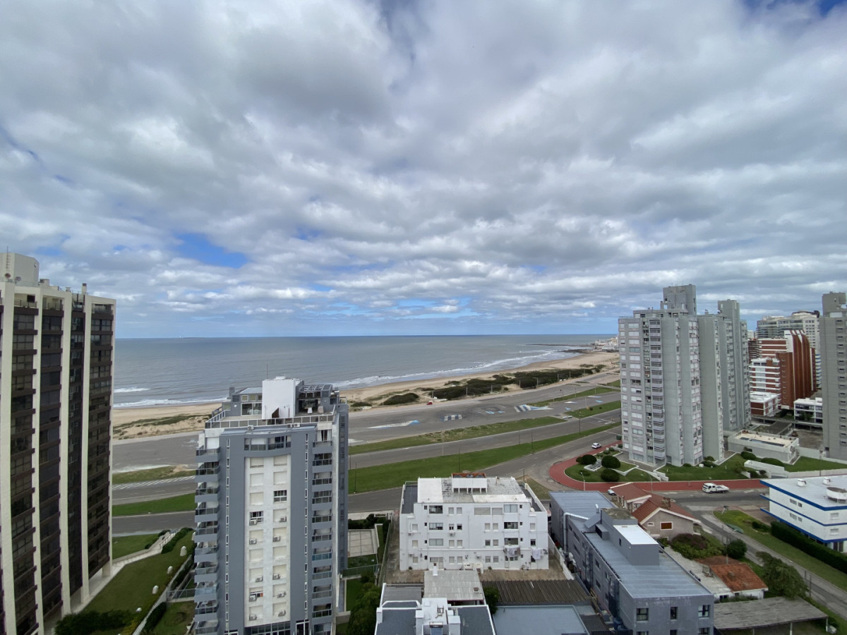 APARTAMENTO EN VENTA DE 2 DORMITORIOS- SIGLO SOL II  - RSP18377A
