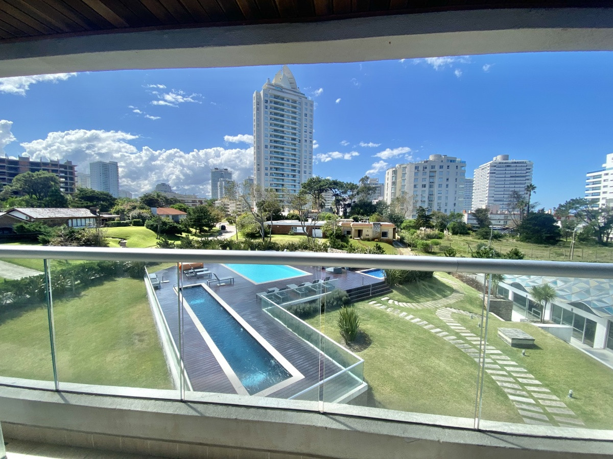 VENTA DE APARTAMENTO DE 3 DORMITORIOS - PLAYA BRAVA - RSP11489A