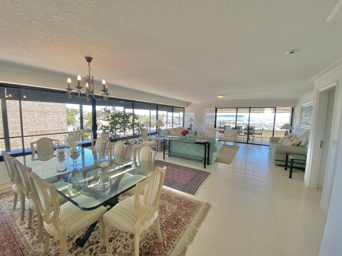 VENTA DE APTO EN EDIFICIO PORTOFINO , PENINSULA , PUNTA DEL ESTE  - RSP10935A