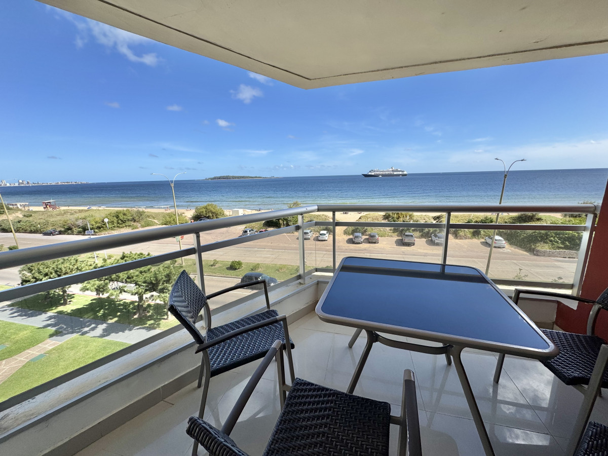 VENTA APARTAMENTO 2 DORMITORIOS PLAYA MANSA PUNTA DEL ESTE - RSP16478A