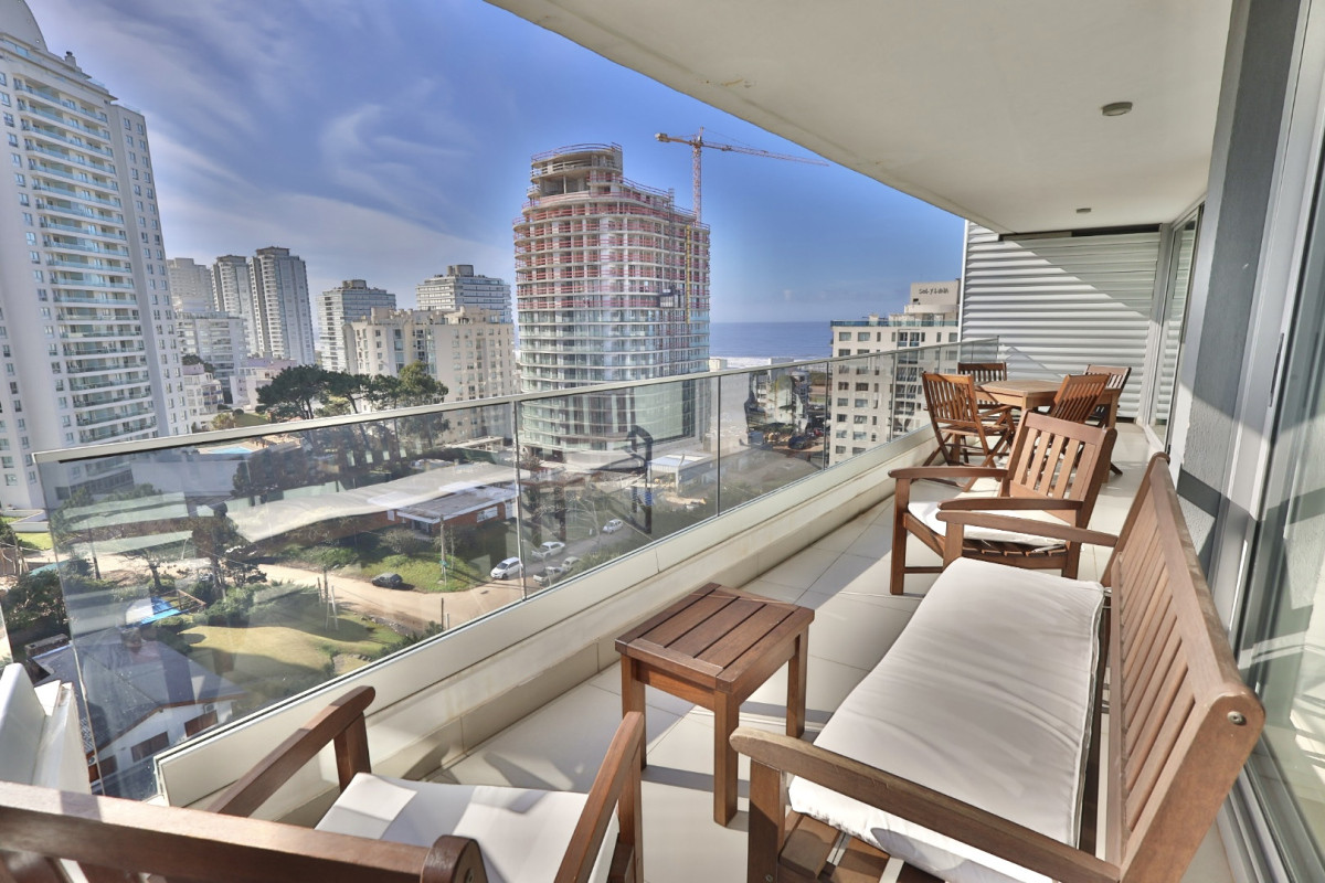 VENTA APARTAMENTO 2 DORMITORIOS MAS DEPENDENCIA EDIFICIO ESMERALDA - RSP15920A