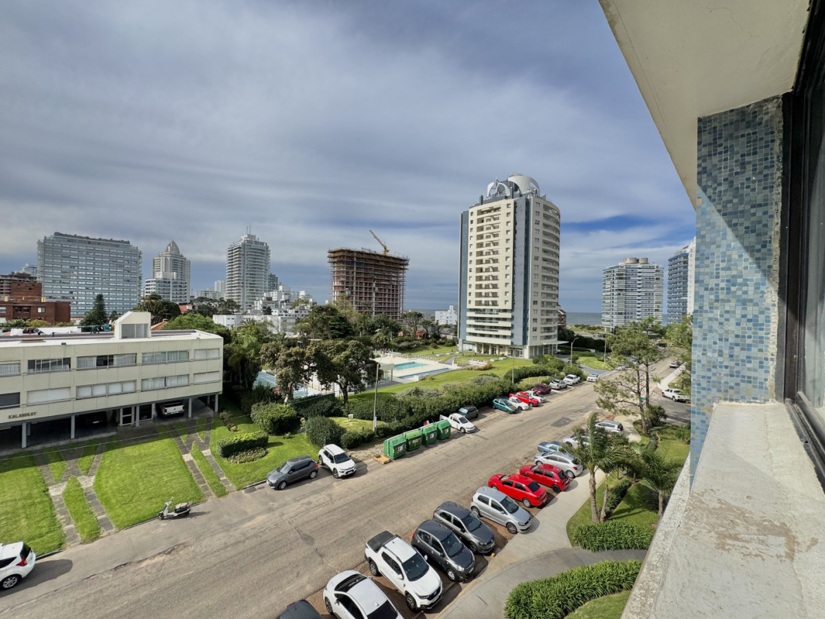 VENTA APARTAMENTO 1 DORMITORIO - EDIFICIO URUGUAY - RSP18460A