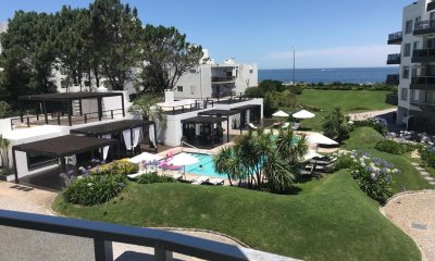 VENTA DE APARTAMENTO DE 3 DORMITORIOS EN PINARES PUNTA DEL ESTE