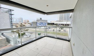 VENTA DE APARTAMENTO DE 2 DORMITORIOS Y MEDIO EDIFICIO TORRE DEL MAR