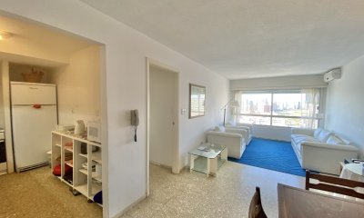 VENTA DE APARTAMENTO DE 2 DORMITORIOS EN PENINSULA PUNTA DEL ESTE