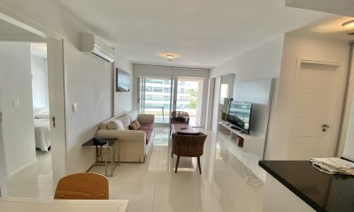VENTA DE APARTAMENTO DE 2 DORMITORIOS Y MEDIO EN EDIFICIO ICON BRAVA
