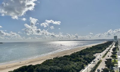 VENTA DE APARTAMENTO DE 3 SUITES EN EDIFICIO PARAMOUNT TOWER PUNTA DEL ESTE