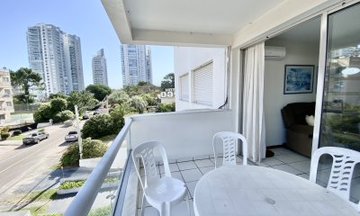 APARTAMENTO EN VENTA DE 2 DORMITORIOS - PLAYA MANSA