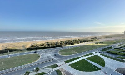 VENTA DE APARTAMENTO DE 3 DORMITORIOS EN SUITE Y SERVICIO EN EDIFICIO TIBURON III PUNTA DEL ESTE