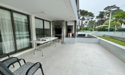 APARTAMENTO EN VENTA DE 1 DORMITORIO Y PARRILLERO PROPIO