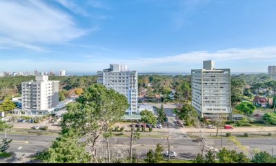 VENTA DE APARTAMENTO DE 2 DORMITORIOS EN TORRE GREEN LIFE PUNTA DEL ESTE