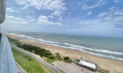 APARTAMENTO EN VENTA DE 3 DORMITORIOS 3 BAÑOS 3 EN SUITE MÁS DEPENDENCIA