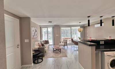 VENTA DE APARTAMENTO DE 1 DORMITORIO CON PARRILERO EN PINARES EN EDIFICIO POSEIDON LAGUNA