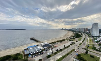 VENTA APARTAMENTO 3 DORMITORIOS 1ERA LINEA EDIFICIO MALECON IV