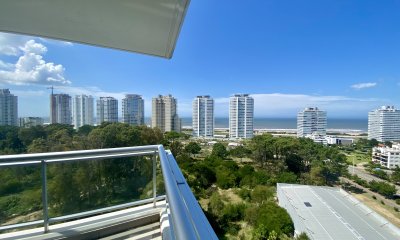 Apartamento en venta de 2 dormitorios en Torre con servicios