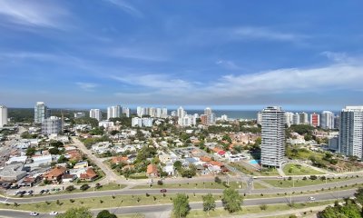 PENTOHOUSE  APARTAMENTO DE 3 DORMITORIOS EN EDIFICIO MIMAI BOULEVARD II PUNTA DEL ESTE