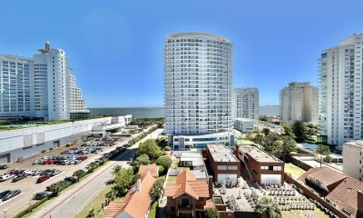 APARTAMENTO EN VENTA 3 DORMITORIOS EDIFICIO CAP BRETON