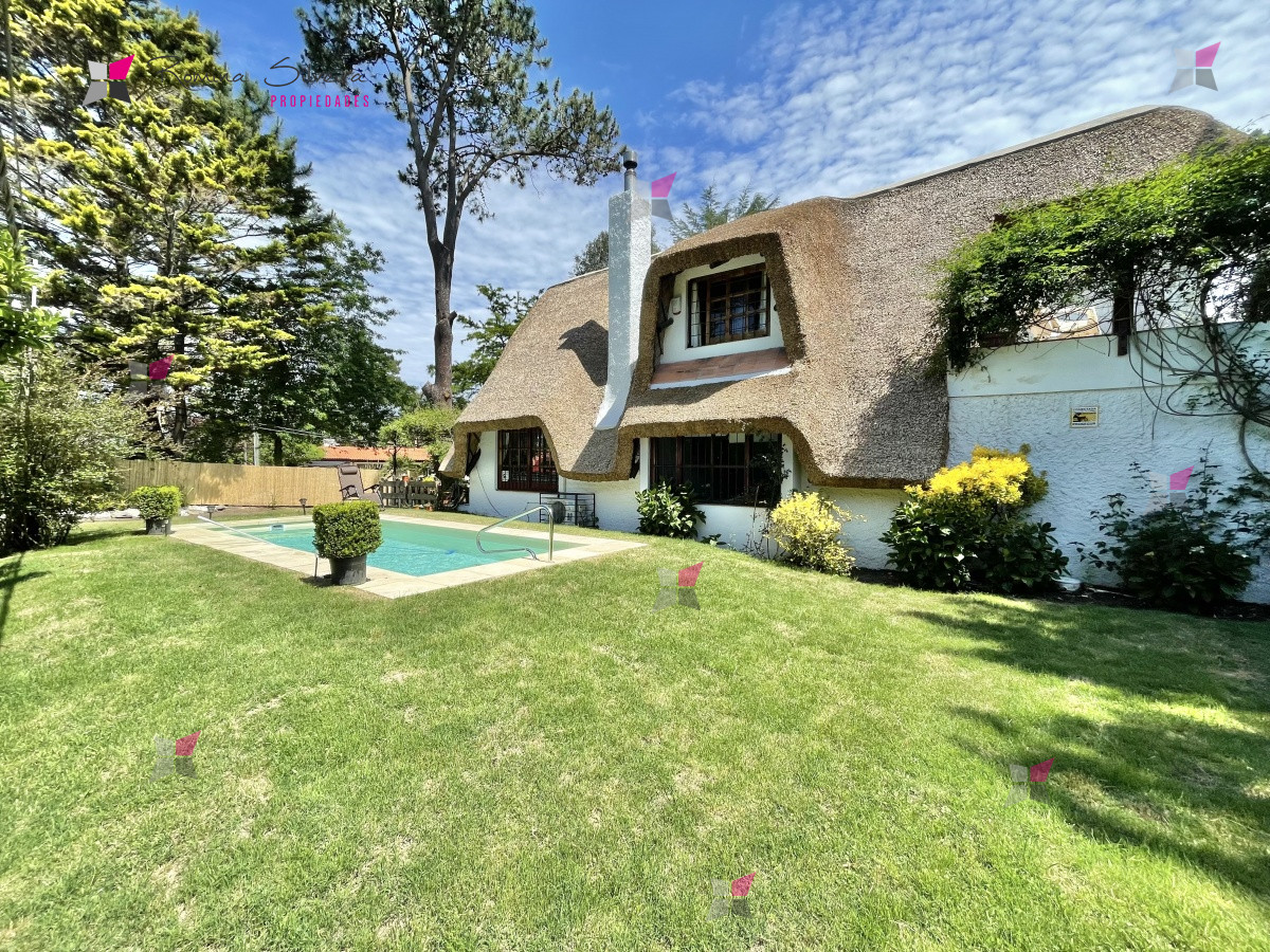ALQUILER TEMPORARIO DE CASA DE 4 DORMITORIOS EN SAN RAFAEL PUNTA DEL ESTE - RSP12891C