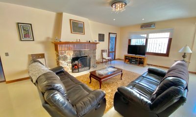 VENTA DE CASA DE 3 DORMITORIOS EN MANSA PUNTA DEL ESTE