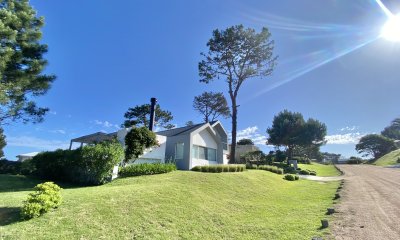 VENTA DE CASA 5 DORMITORIOS PINAR DEL FARO