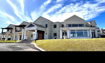 Venta Exclusiva mansion en playa mansa