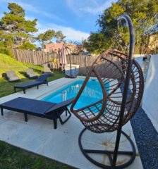 CASA EN VENTA DE 2 DORMITORIOS, PISCINA CLIMATIZADA Y PARRILLERO EN LAUSANA