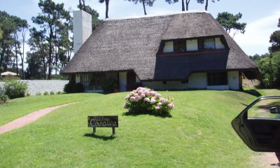 VENTA DE CASA DE 3 DORMITORIOS BEVERLY HILLS PUNTA DEL ESTE