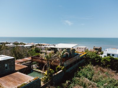 CASA EN PUNTA PIEDRAS 