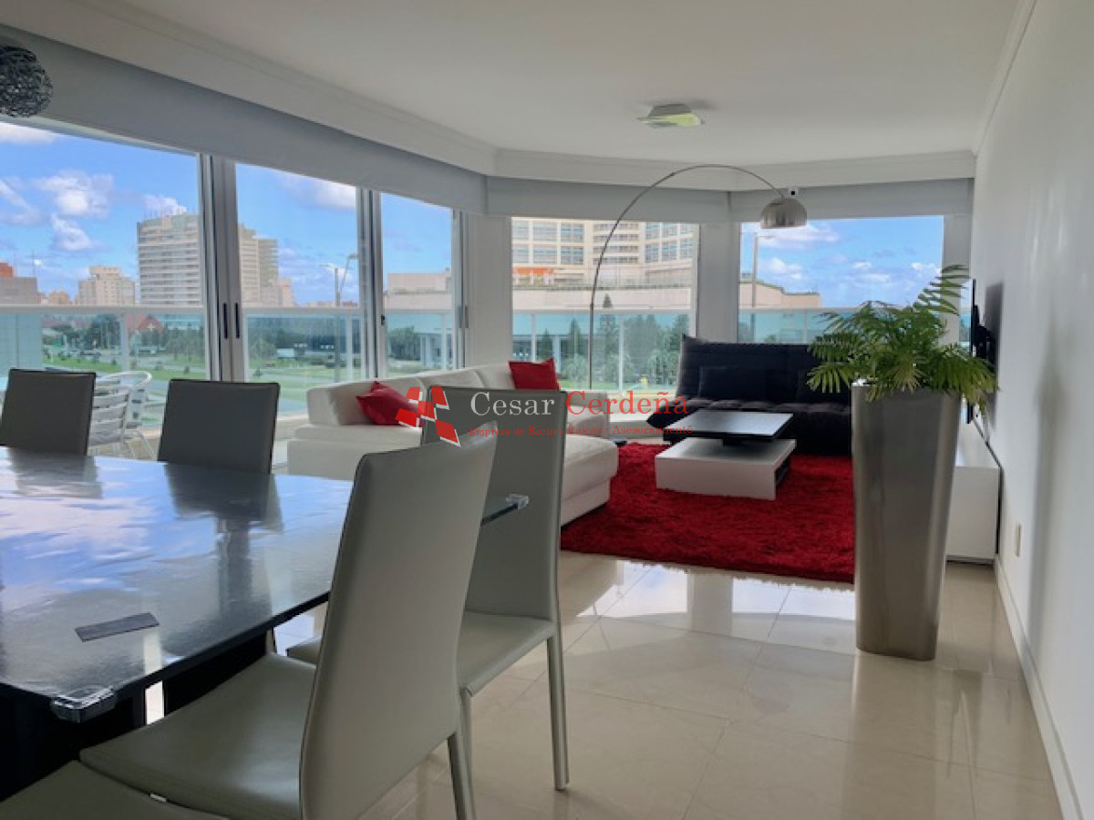 VENTA - 3 suites + dependencia de servicio, servicios completos - CCB1508A