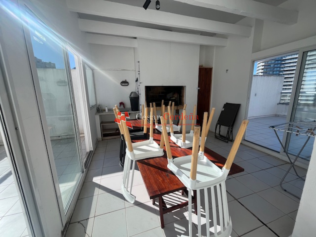 Apartamento ID.885 - VENTA - Apartamento en Mansa, DUPLEX 3 dormitorios + parrillero propio