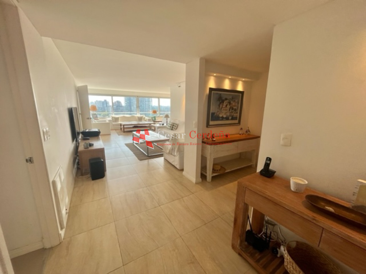 Apartamento ID.1697 - VENTA - Piso alto, gran planta, 3 dormitorios totalmente reciclado