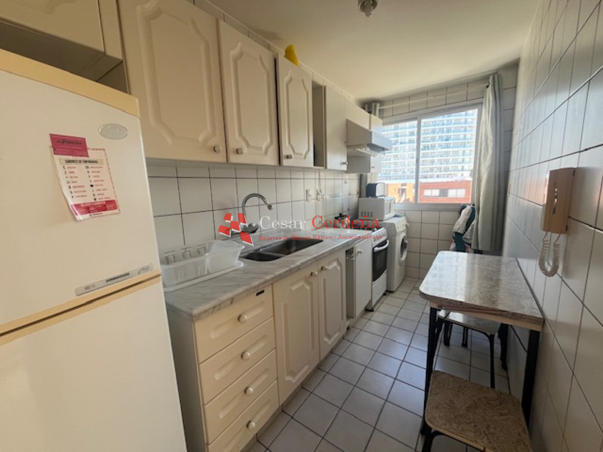 Apartamento ID.1923 - VENTA - Playa mansa, 2 dormitorios a metros del mar