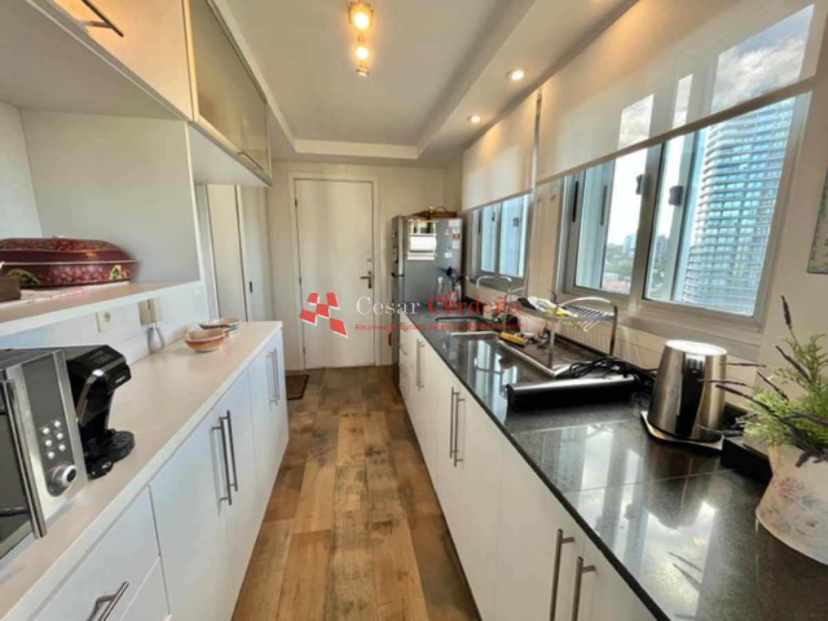 Apartamento ID.1664 - VENTA - Apartamento en Mansa, esquinero 3 dormitorios + parrillero propio
