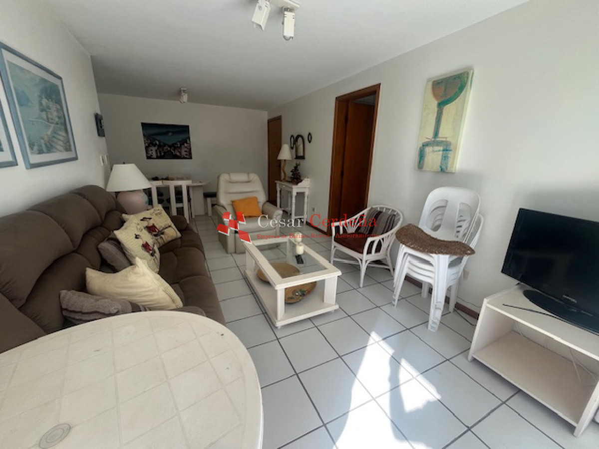 Apartamento ID.1923 - VENTA - Playa mansa, 2 dormitorios a metros del mar