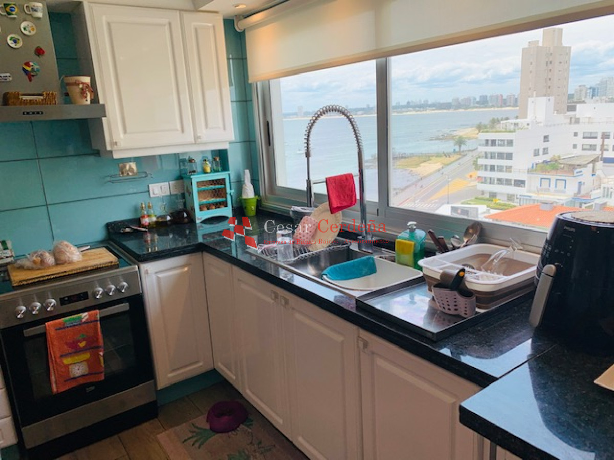 Apartamento ID.117 - VENTA - Exclusivo apartamento en venta - primera linea a los yates y la bahía de Punta del Este