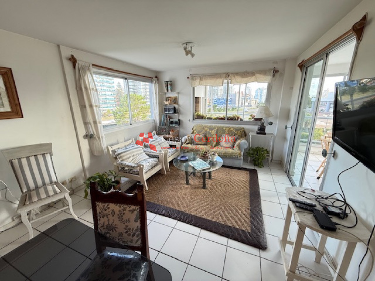 Apartamento ID.1963 - VENTA - Apartamento en Mansa, esquinero 3 dormitorios + parrillero propio