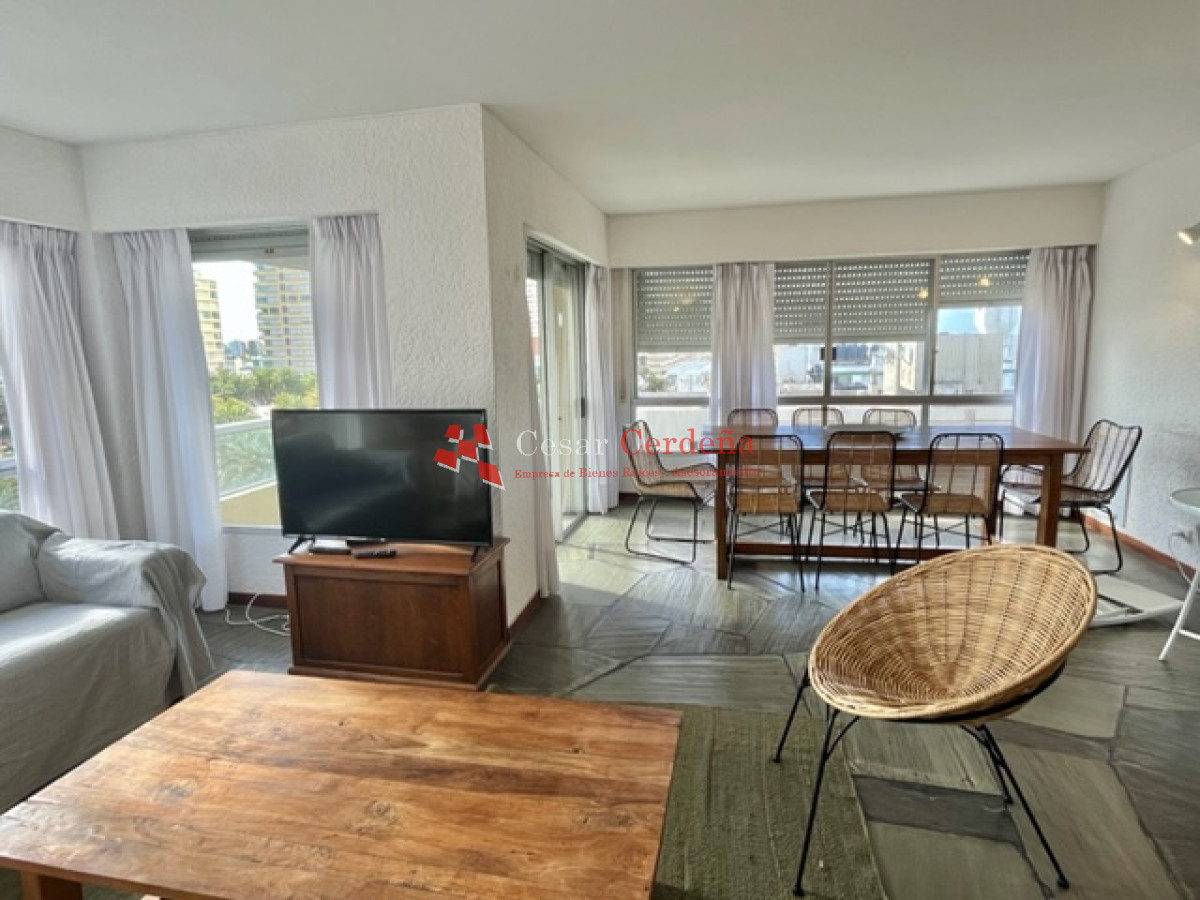 Apartamento ID.1677 - VENTA - Apartamento de 3 dormitorios en Peninsula